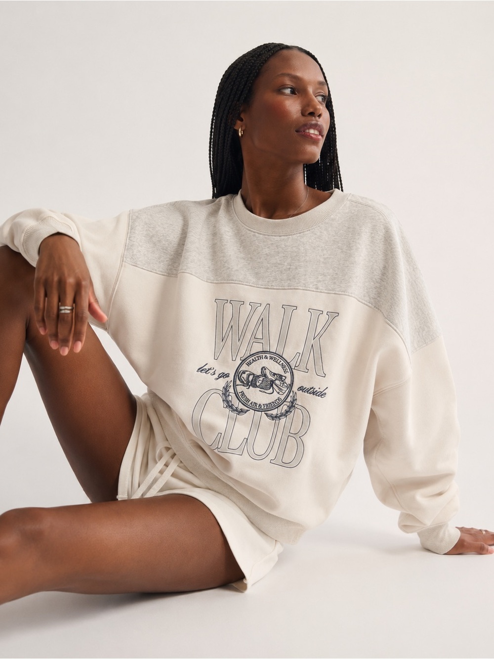 Abercrombie & Fitch "Walk Club" Two-Tone Graphic Crewneck Sweatshirt size medium